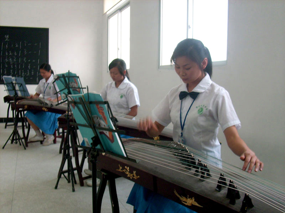 ���|Ů�ӌW(xu��)У