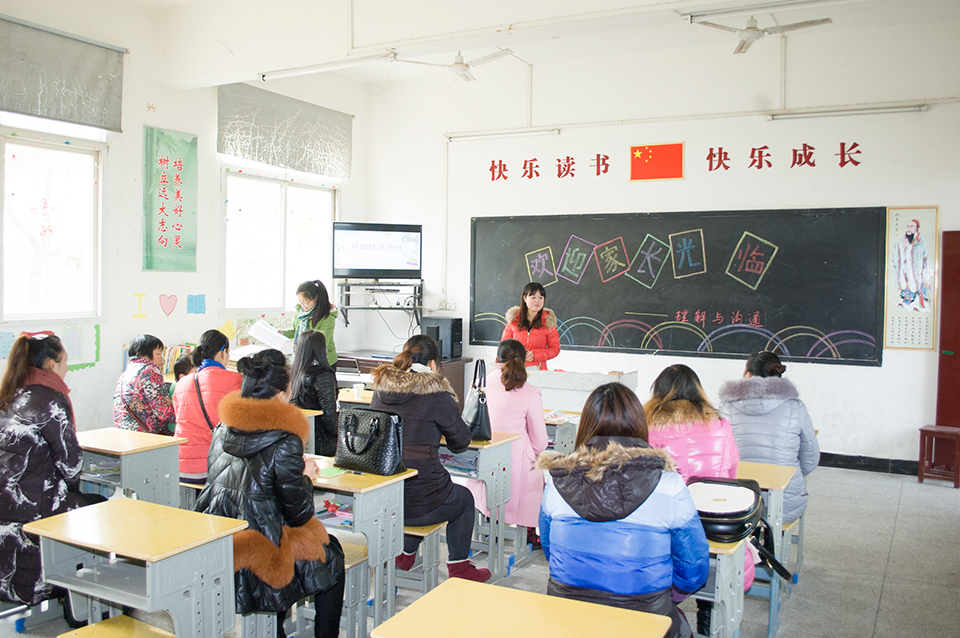 ���|Ů�ӌW(xu��)У