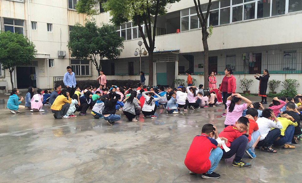 ���|Ů�ӌW(xu��)У