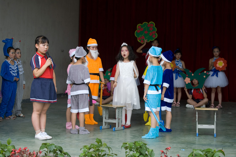 ���|Ů�ӌW(xu��)У