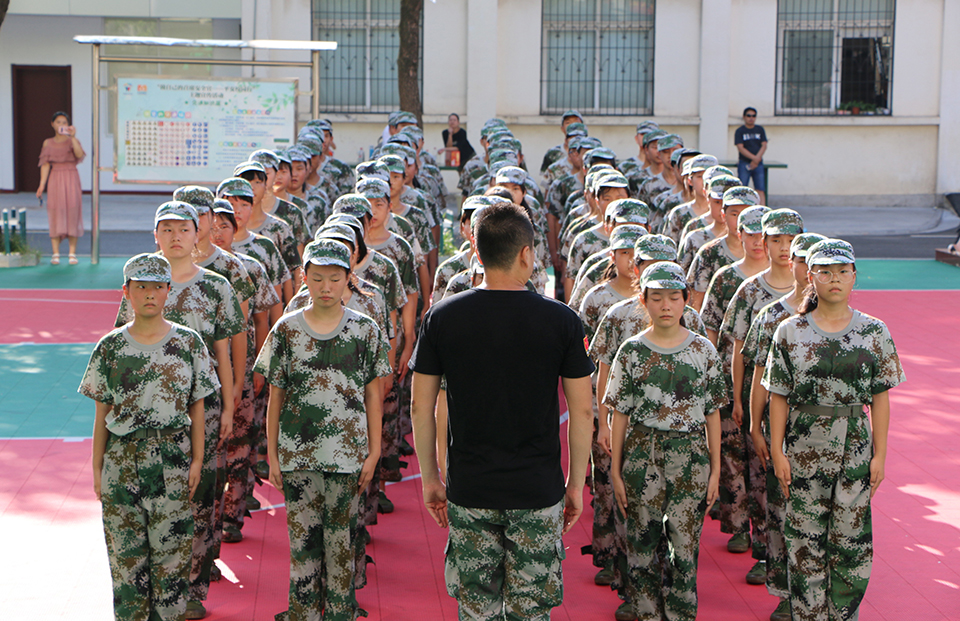 ���|Ů�ӌW(xu��)У