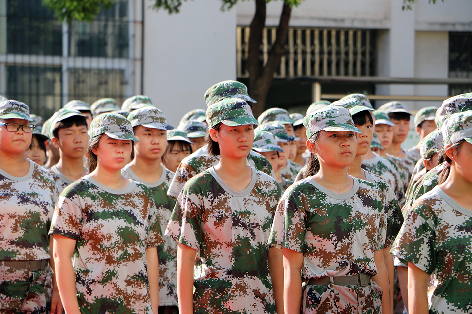 ���|Ů�ӌW(xu��)У