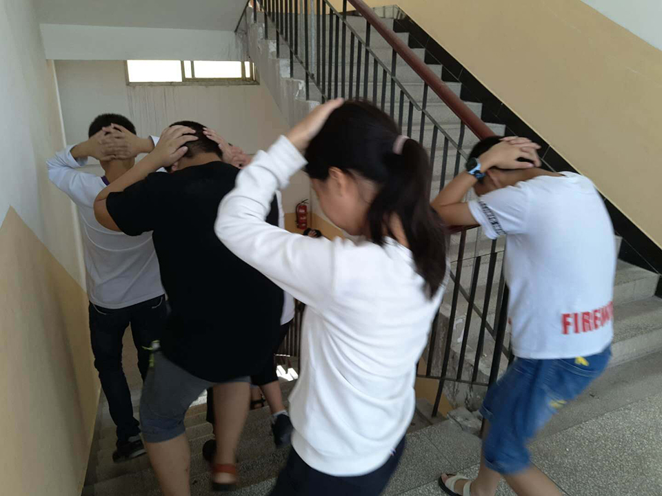 ���|Ů�ӌWУ