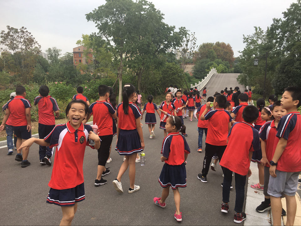 ���|Ů�ӌW(xu��)У