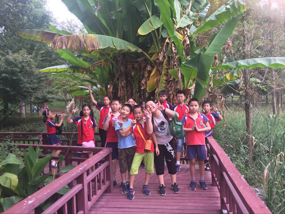 ���|Ů�ӌW(xu��)У