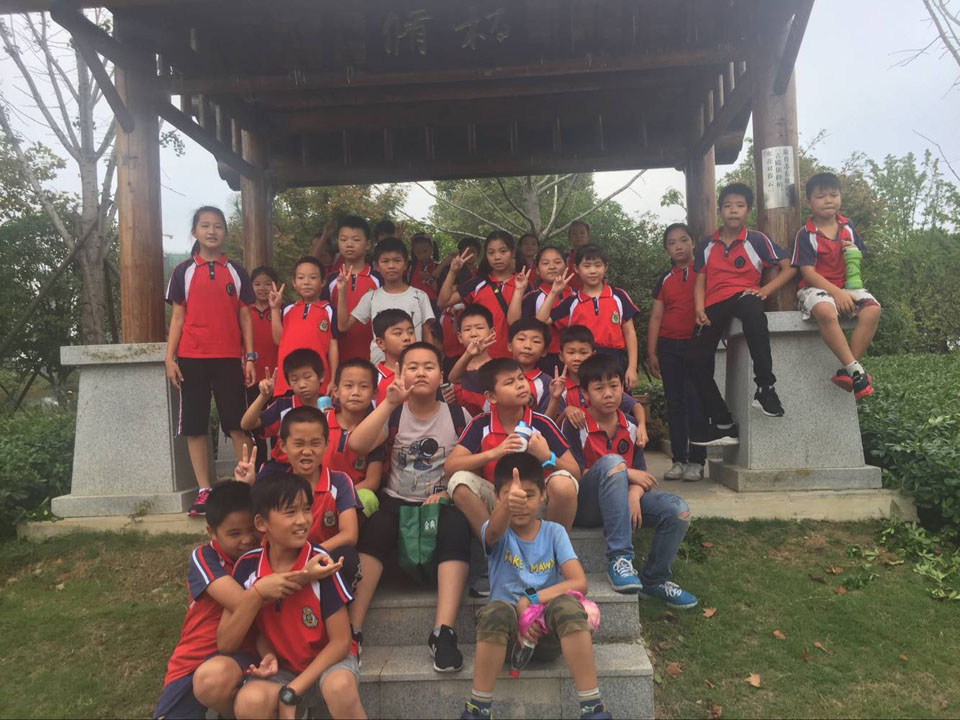 ���|Ů�ӌW(xu��)У