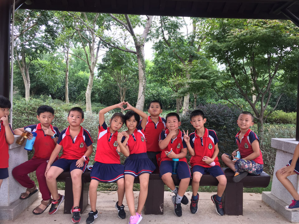 ���|Ů�ӌW(xu��)У