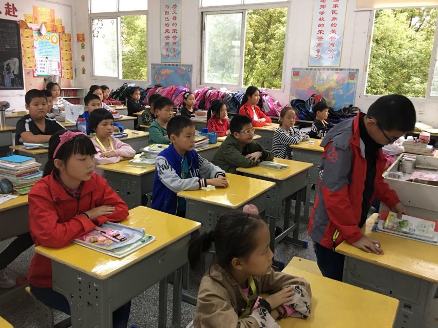 ���|Ů�ӌWУ