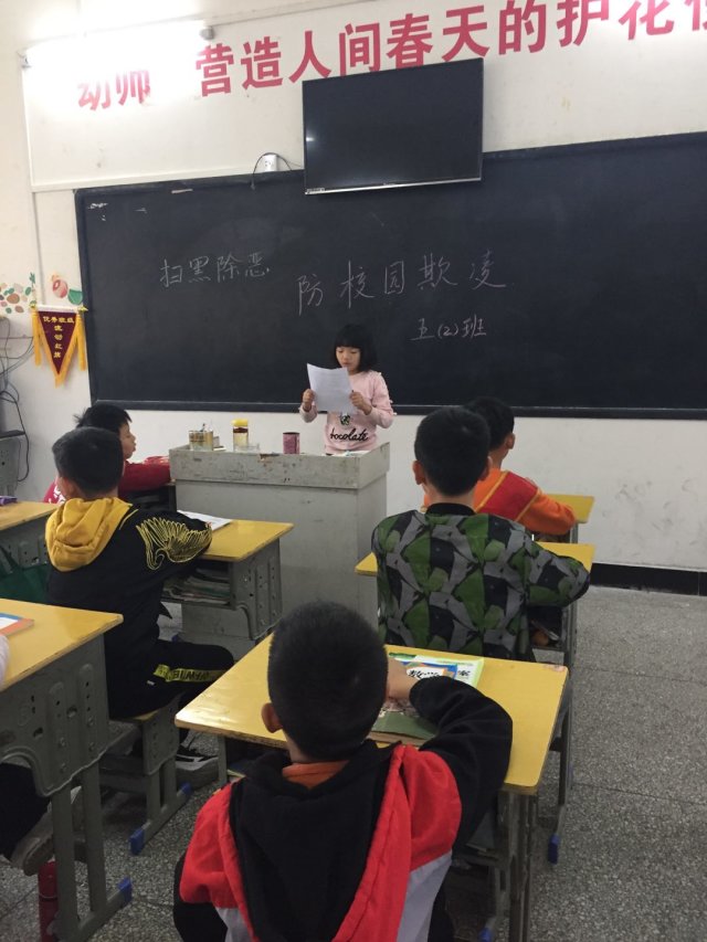 ���|Ů�ӌWУ