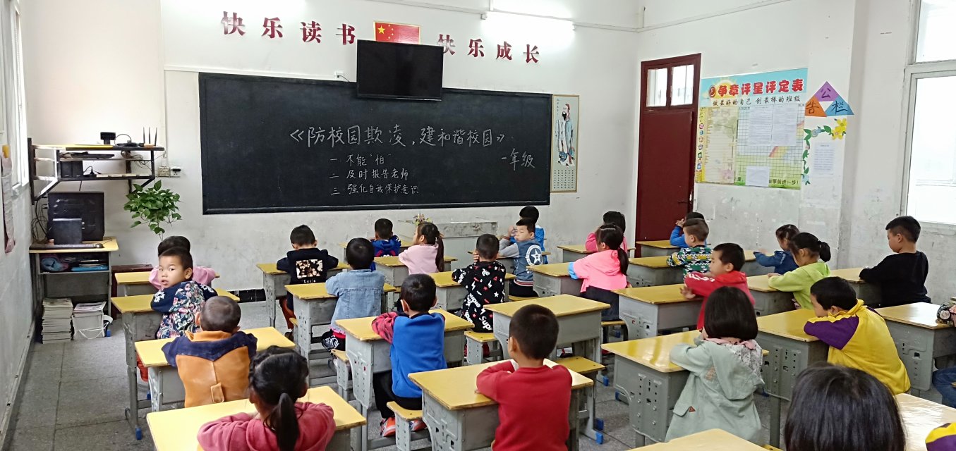 ���|Ů�ӌWУ