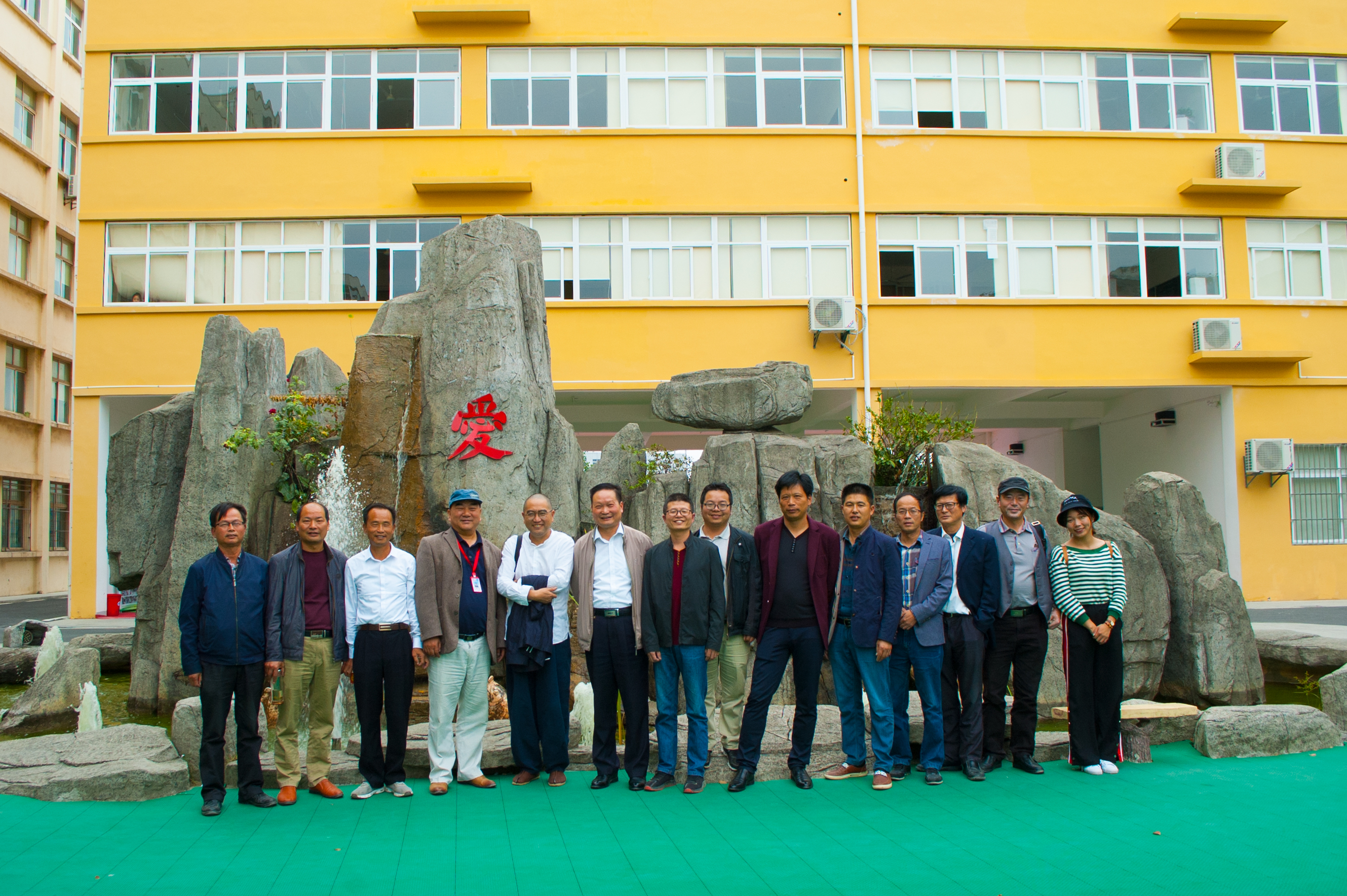 ���|Ů�ӌW(xu��)У