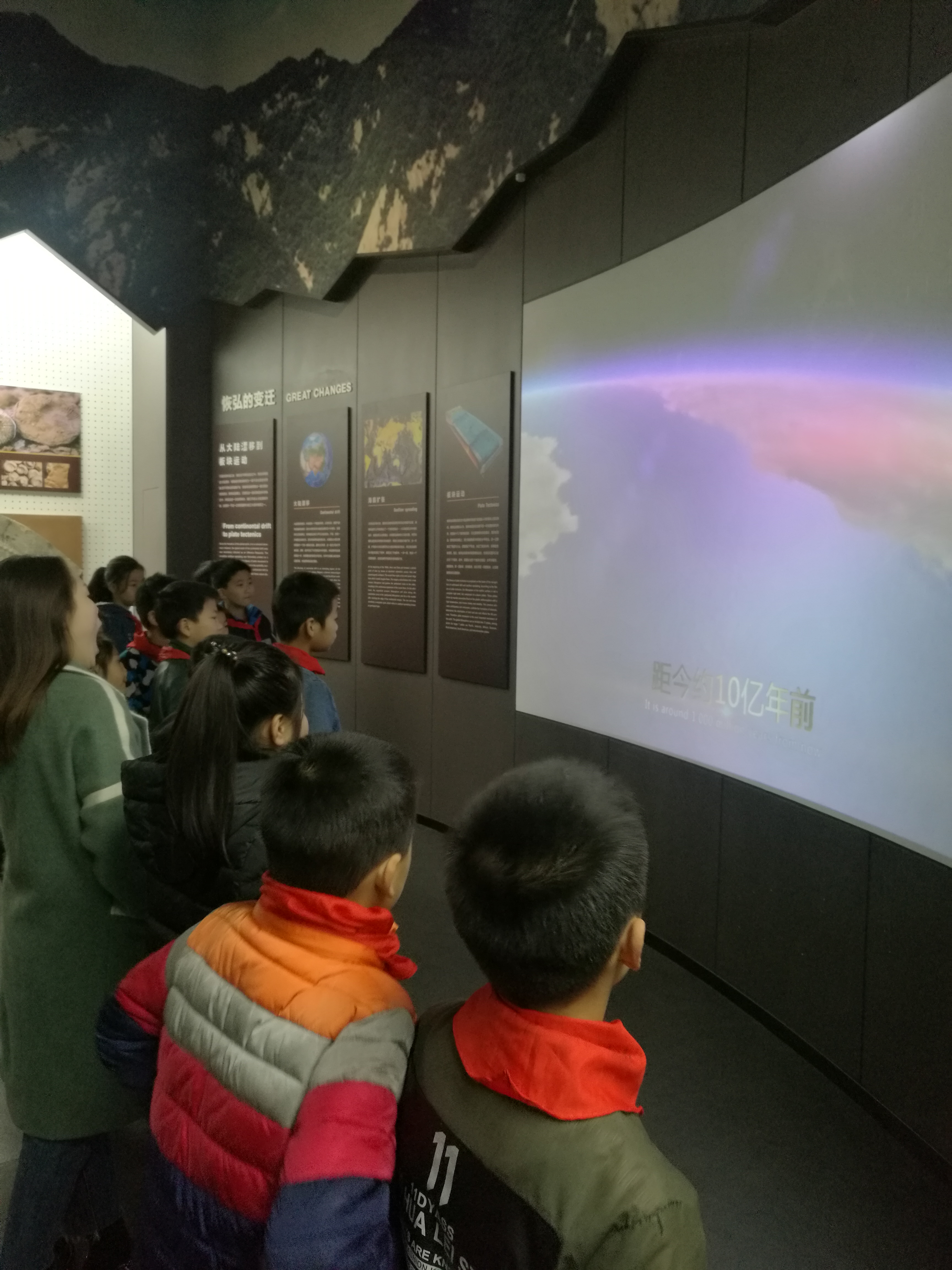 ���|Ů�ӌW(xu��)У