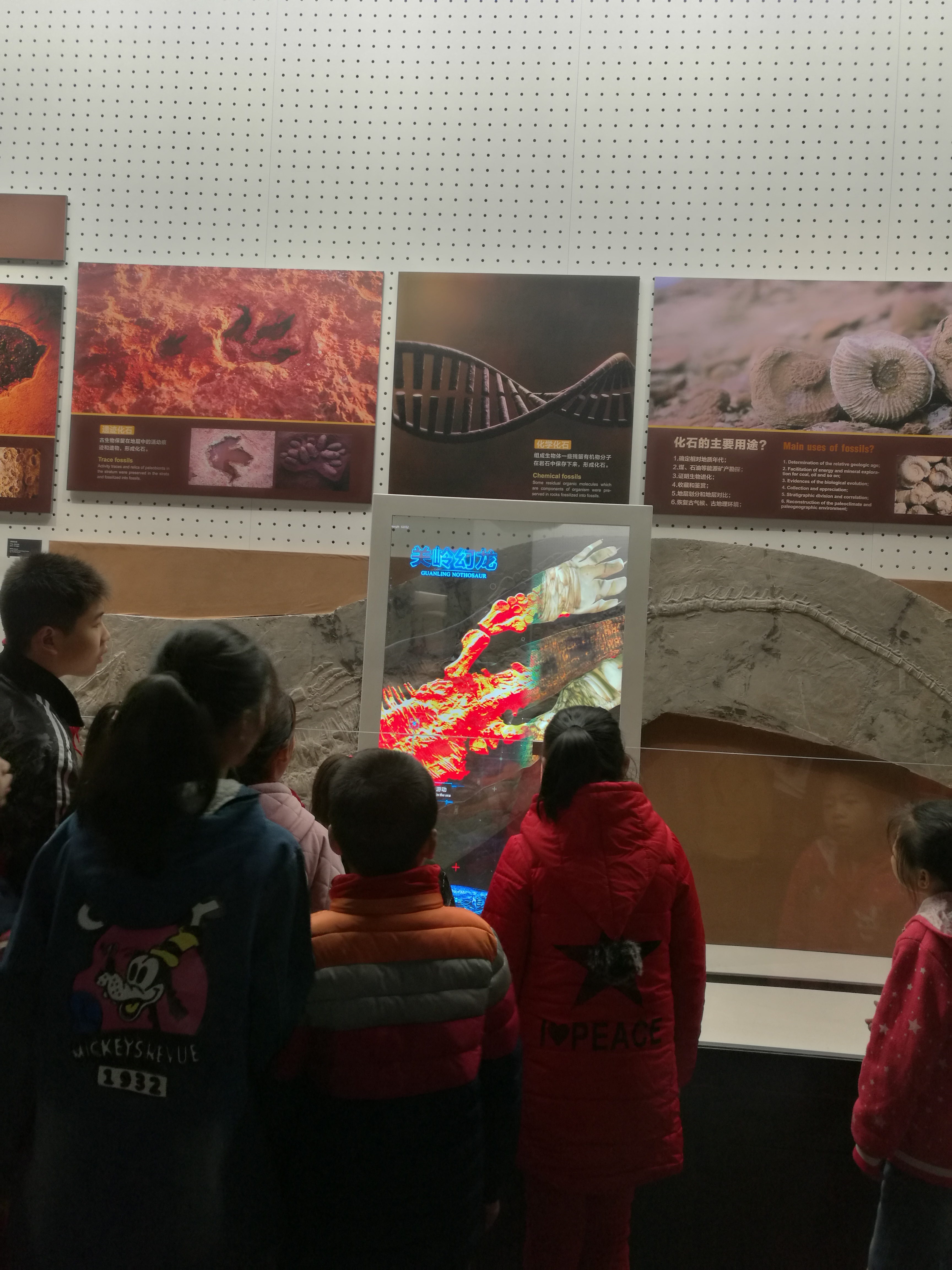 ���|Ů�ӌW(xu��)У