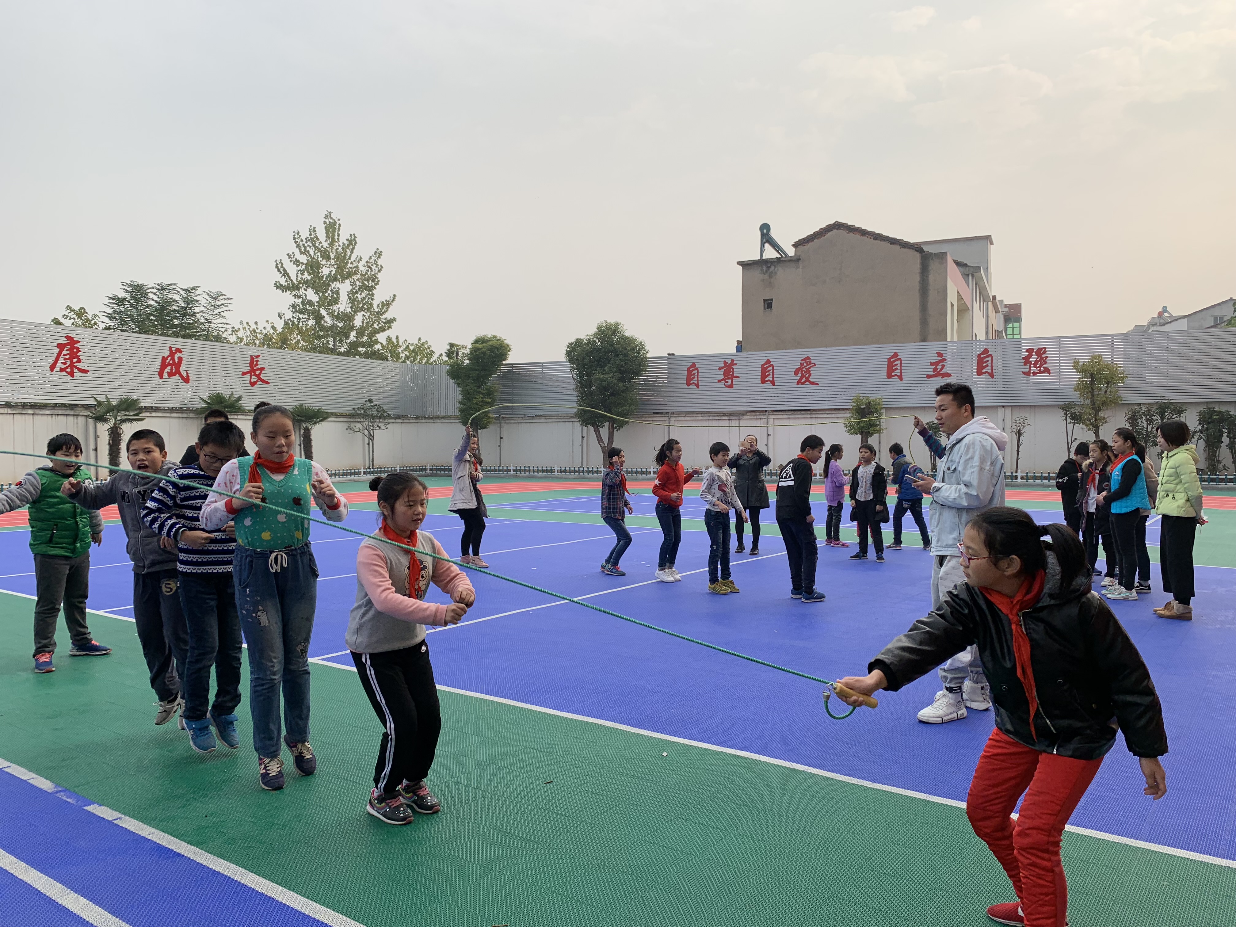 ���|Ů�ӌW(xu��)У