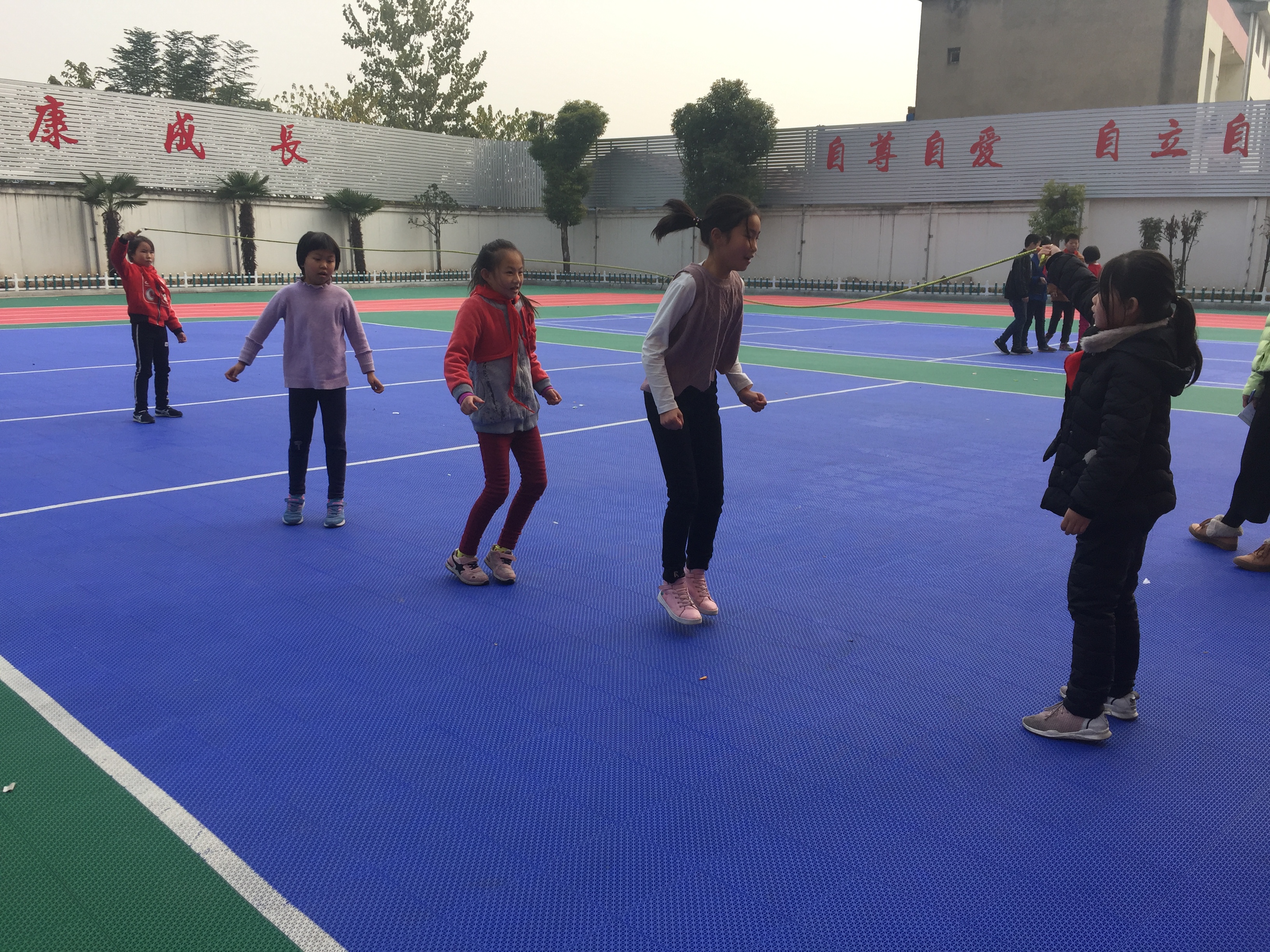 ���|Ů�ӌW(xu��)У