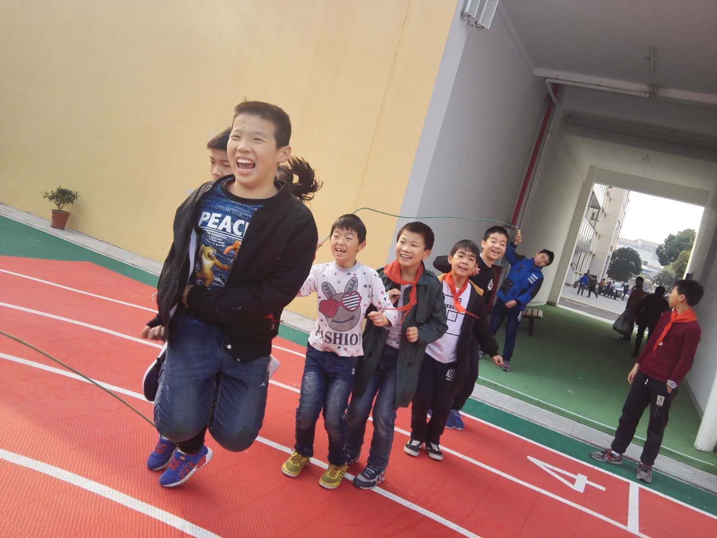 ���|Ů�ӌW(xu��)У