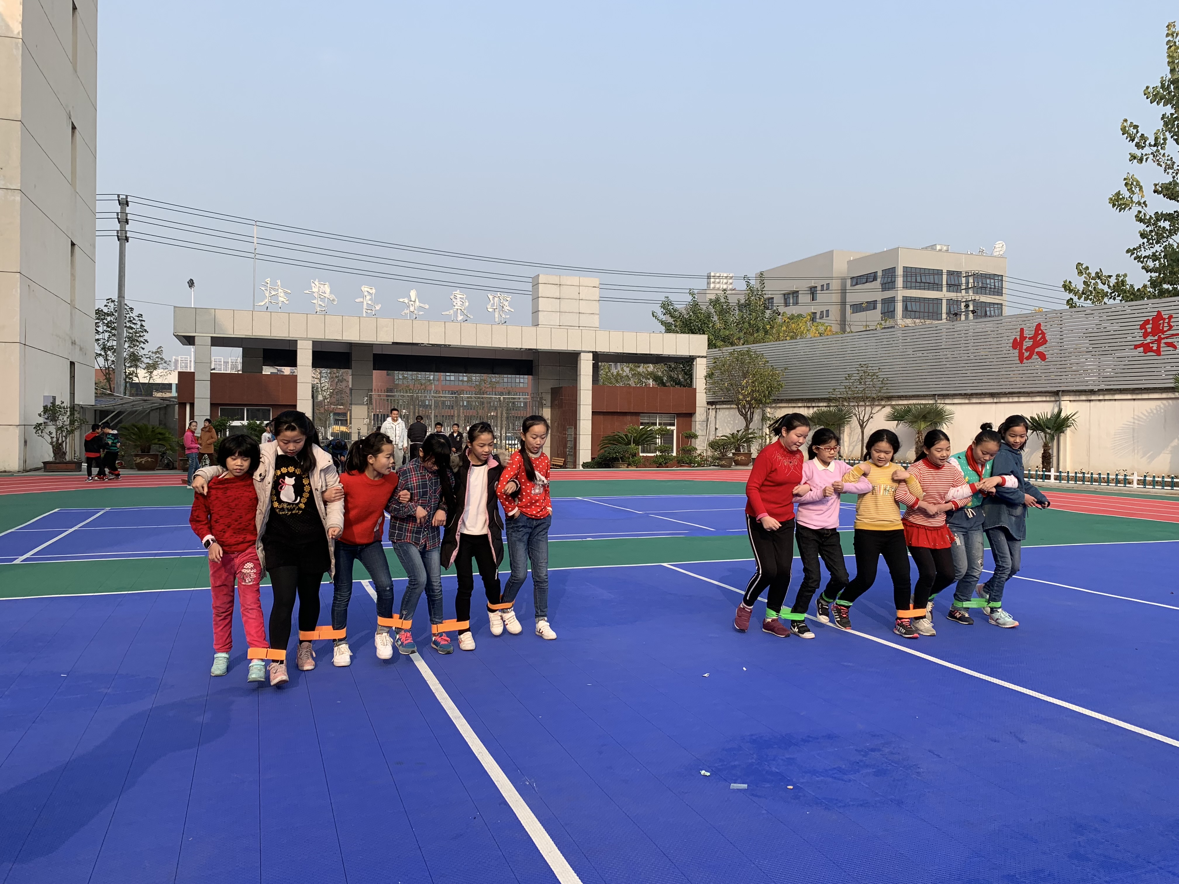 ���|Ů�ӌW(xu��)У