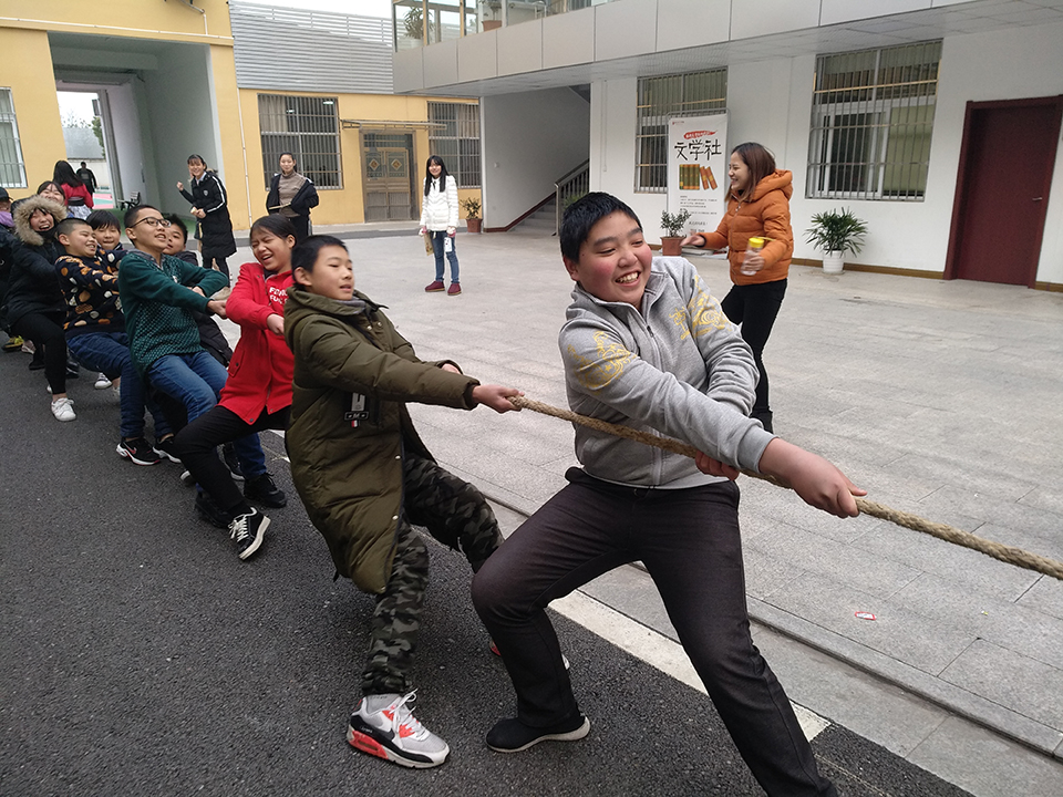 ���|Ů�ӌW(xu��)У