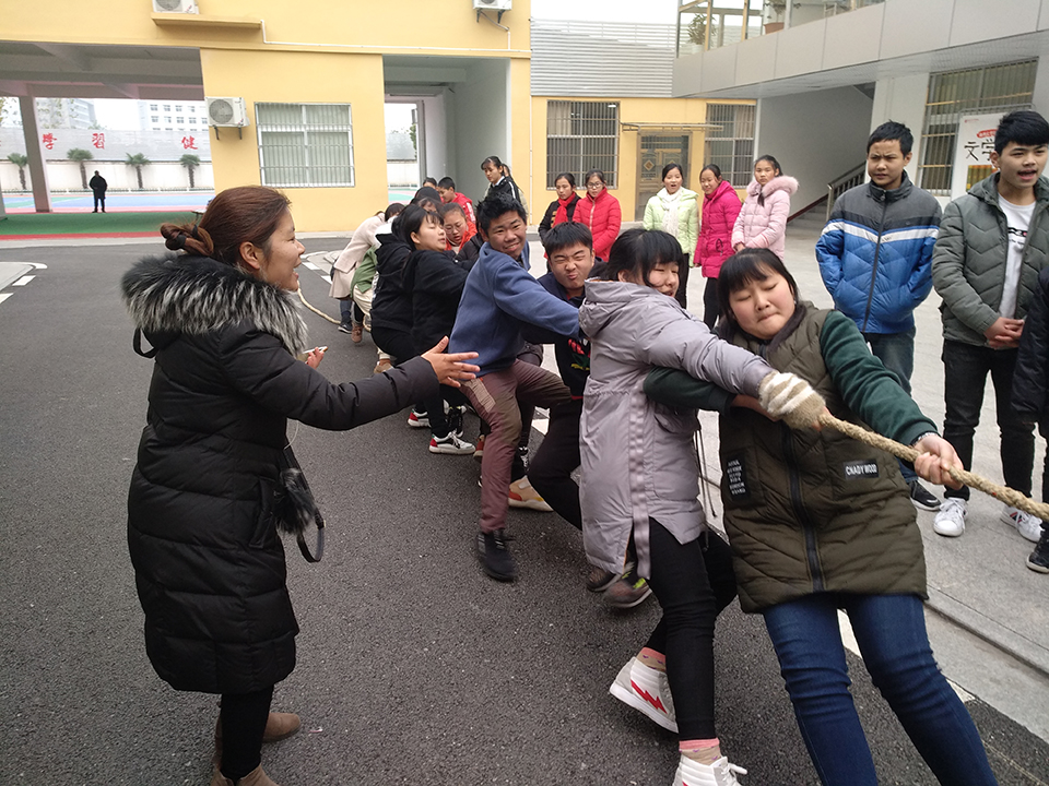 ���|Ů�ӌW(xu��)У