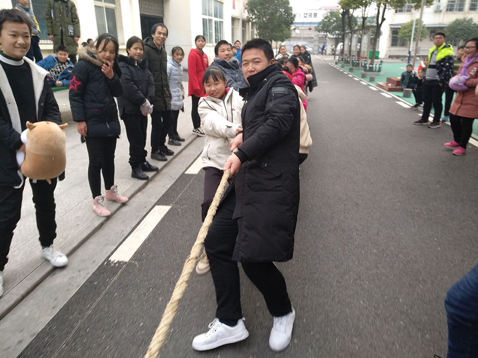 ���|Ů�ӌW(xu��)У