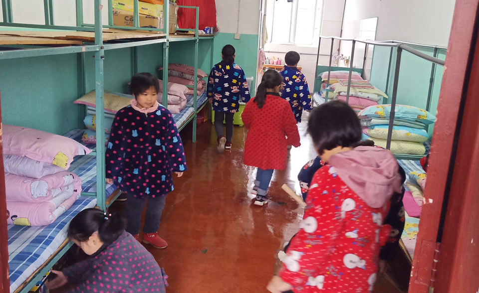 ���|Ů�ӌW(xu��)У