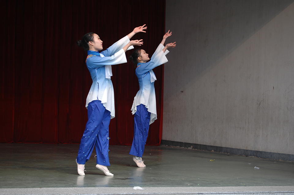 ���|Ů�ӌW(xu��)У