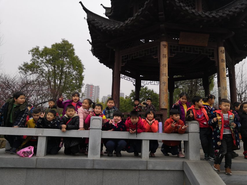 ���|Ů�ӌW(xu��)У