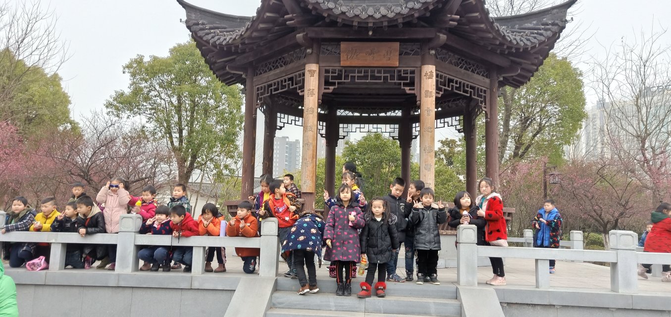 ���|Ů�ӌW(xu��)У