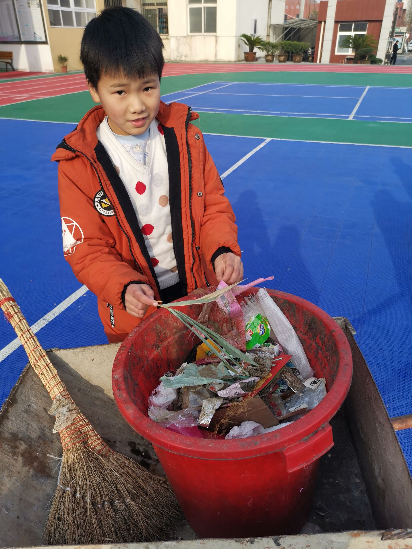 ���|Ů�ӌW(xu��)У