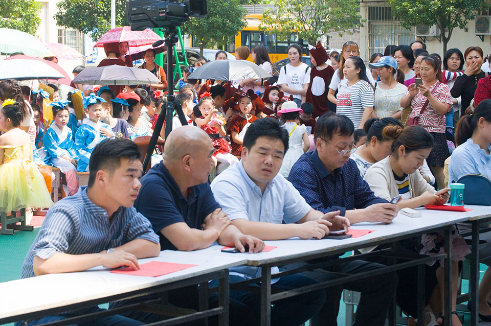 ���|Ů�ӌW(xu��)У