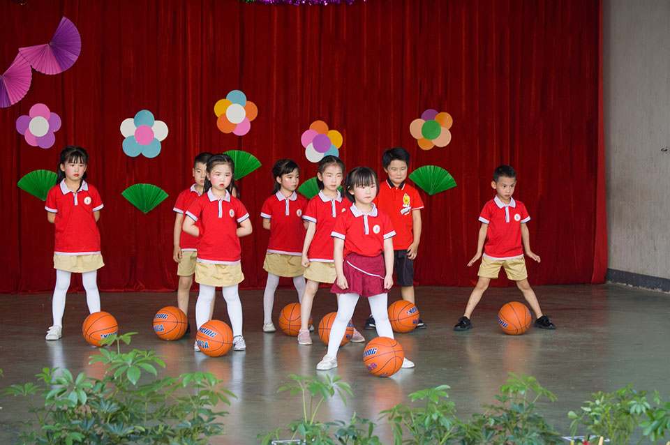 ���|Ů�ӌW(xu��)У