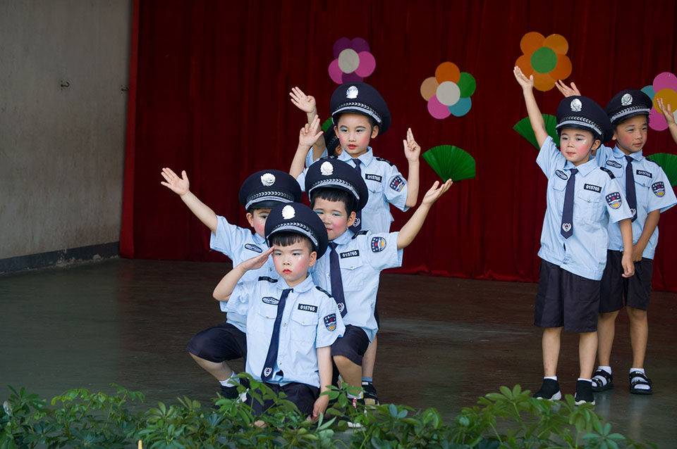 ���|Ů�ӌW(xu��)У