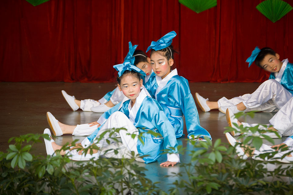 ���|Ů�ӌW(xu��)У