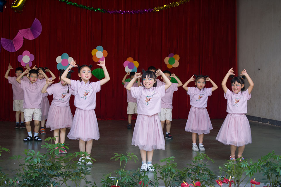 ���|Ů�ӌW(xu��)У