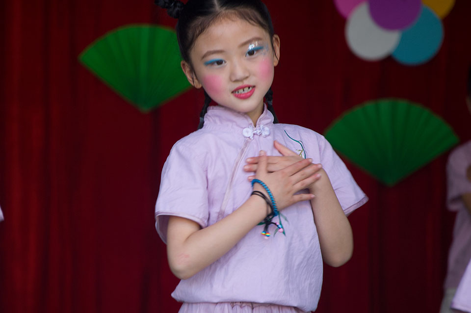 ���|Ů�ӌW(xu��)У