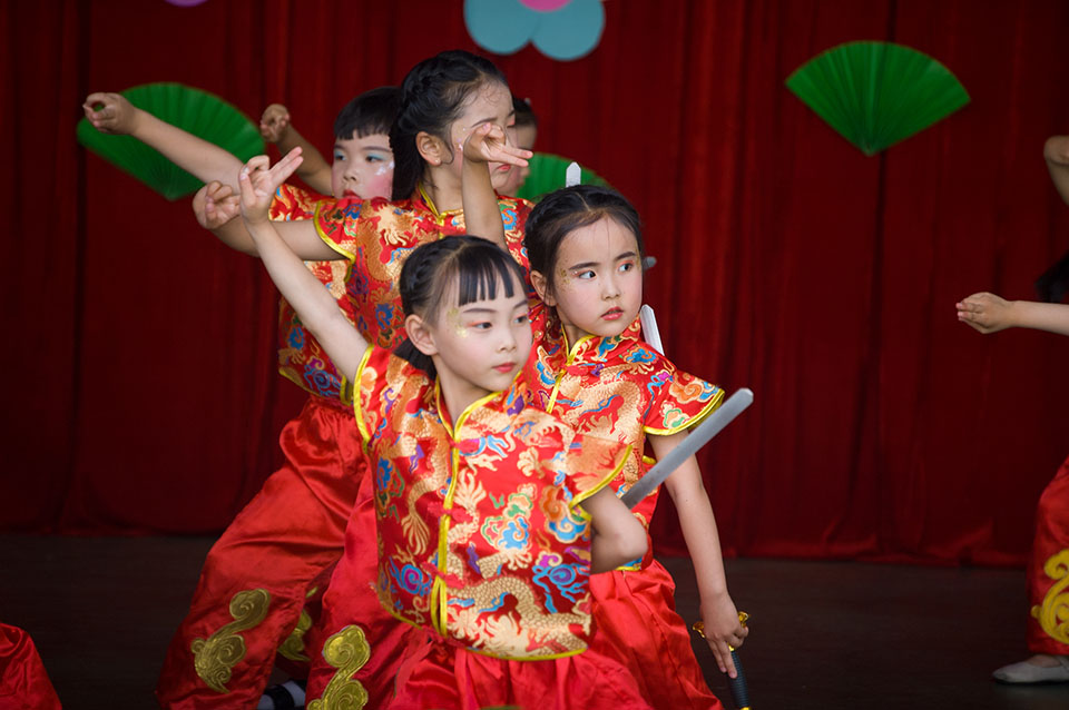 ���|Ů�ӌW(xu��)У