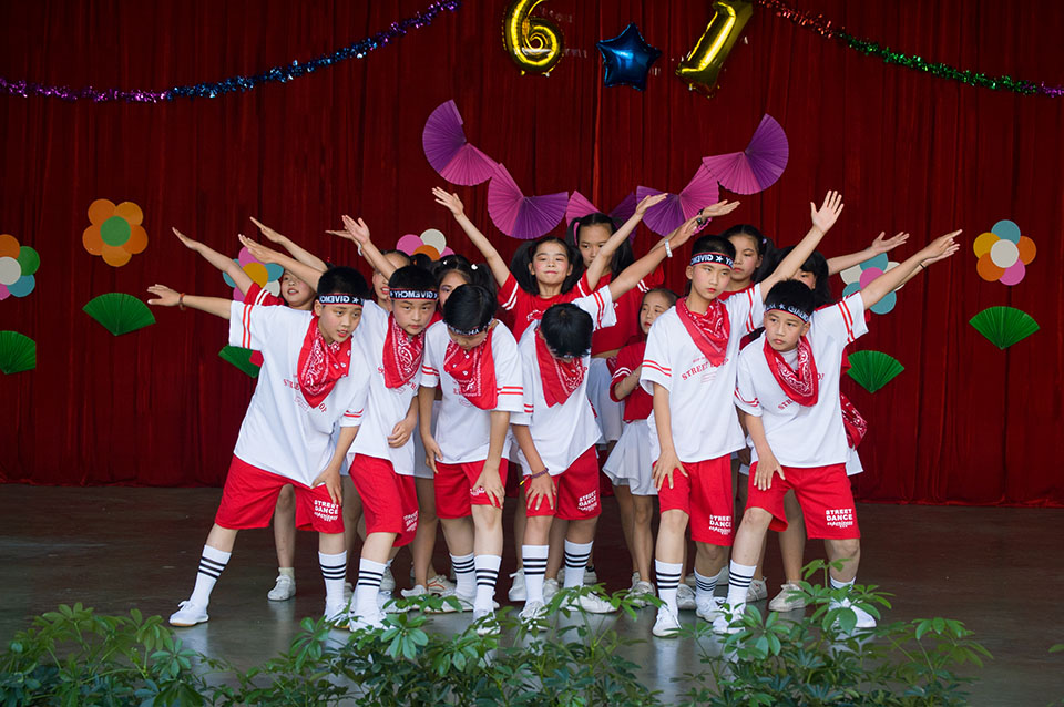 ���|Ů�ӌW(xu��)У