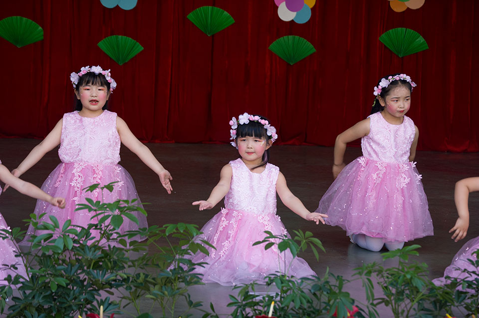 ���|Ů�ӌW(xu��)У