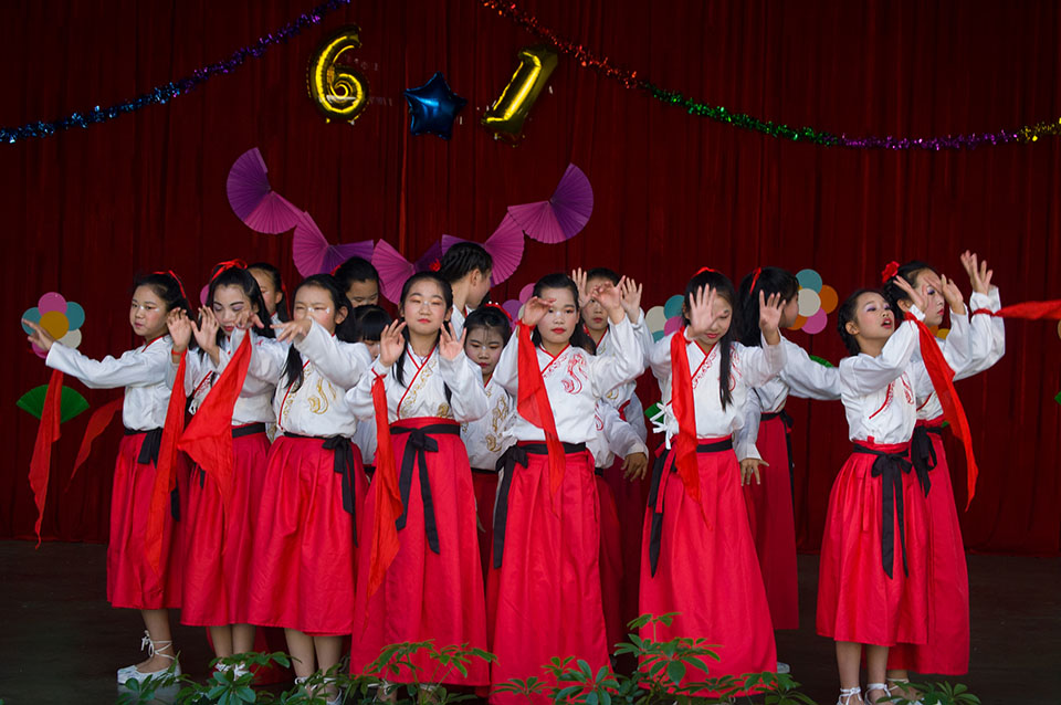 ���|Ů�ӌW(xu��)У