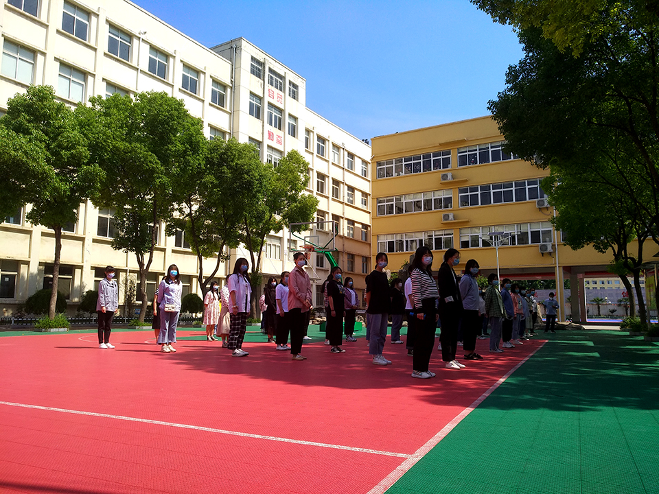 ���|Ů�ӌW(xu��)У