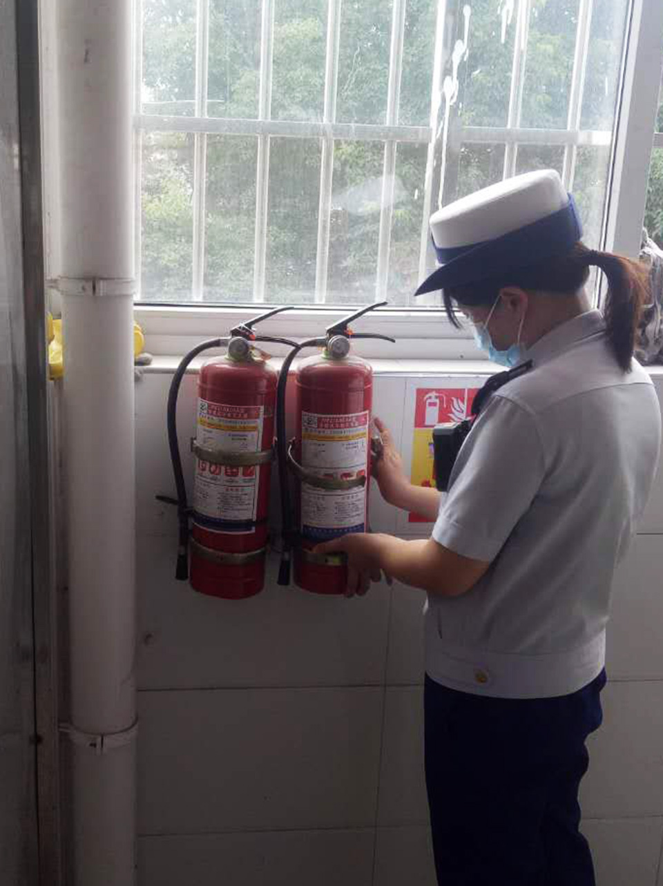 ���|Ů�ӌWУ